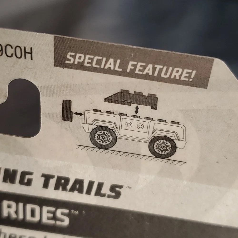 Hot‎ Wheels - has a Lego look